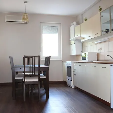 Petita Apartman * 希欧福克