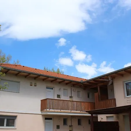 Petita Apartman 公寓 希欧福克